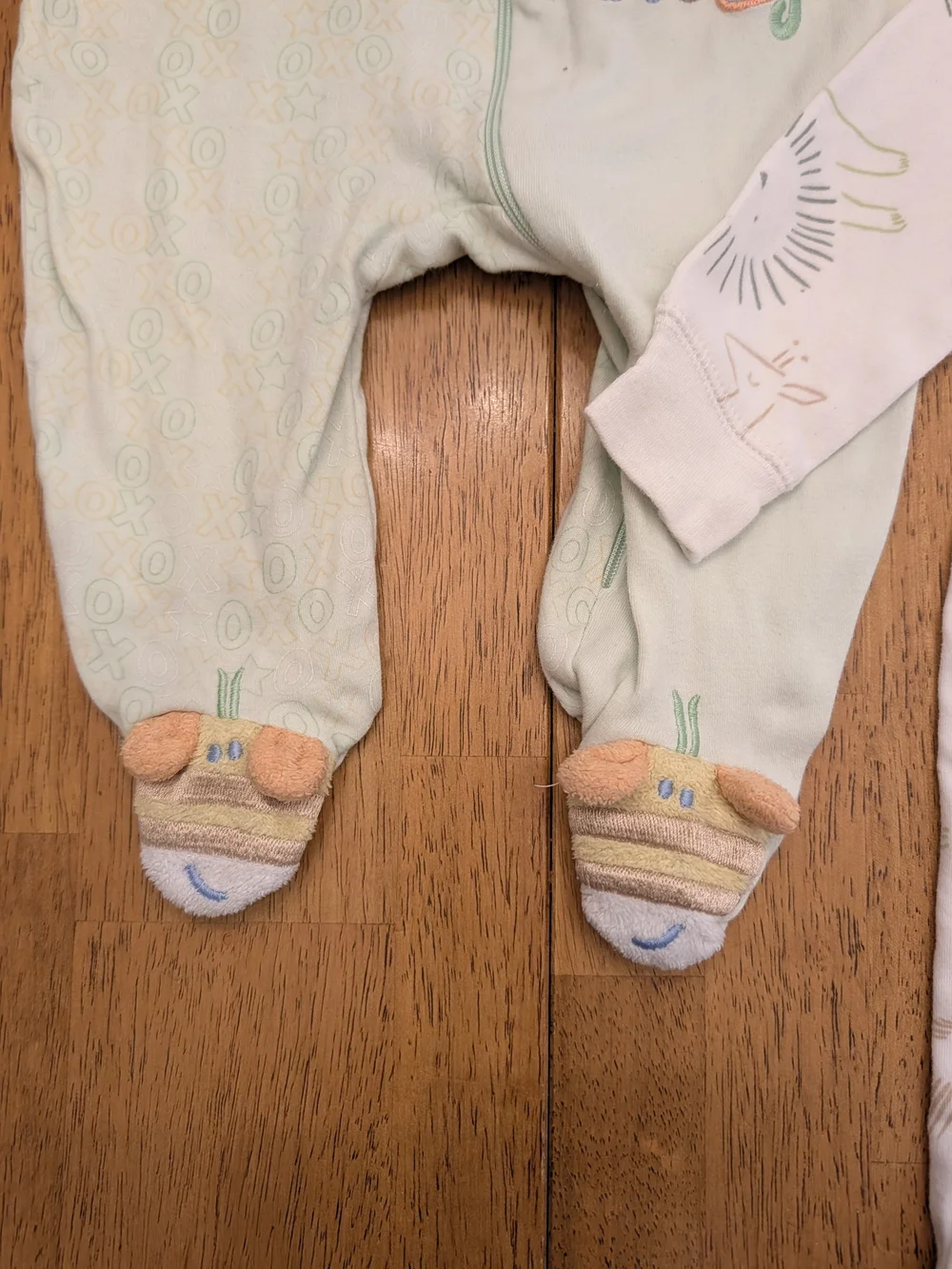 Carters carter white